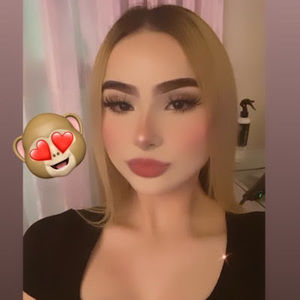 Meet your Posher, Abril